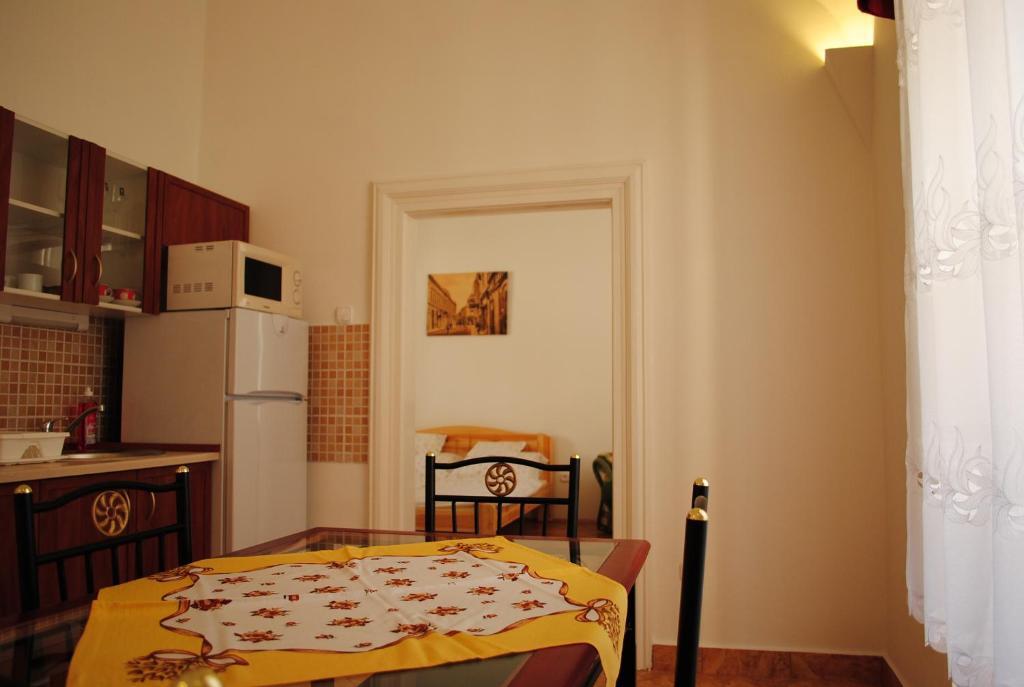 Dobo Teri Apartman Эгер Номер фото